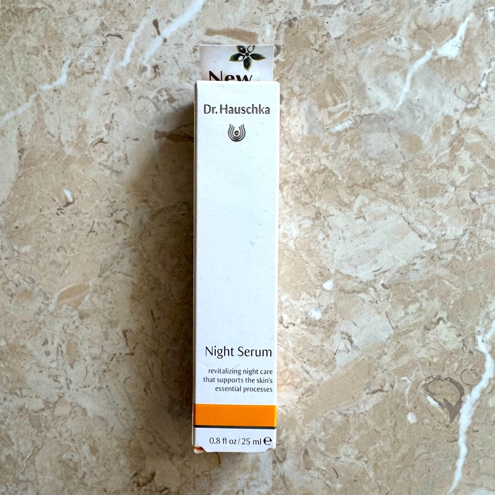 Dr. Hauschka Night Serum - revitalizing night care moisturizer - NEW IN BOX